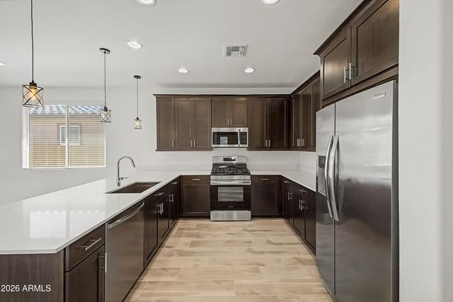 3063 E HAYFIELD Way, San Tan Valley, AZ 85140