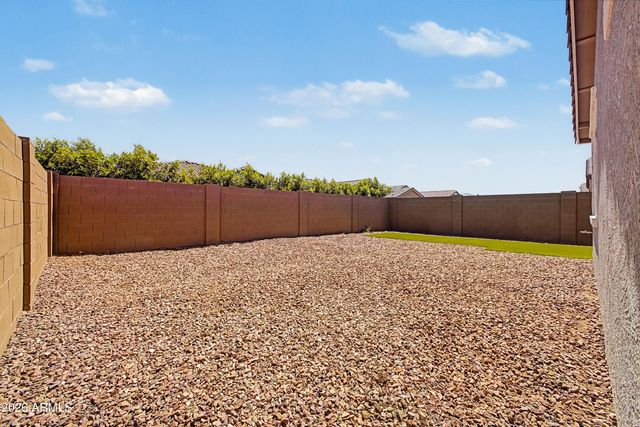 3063 E HAYFIELD Way, San Tan Valley, AZ 85140