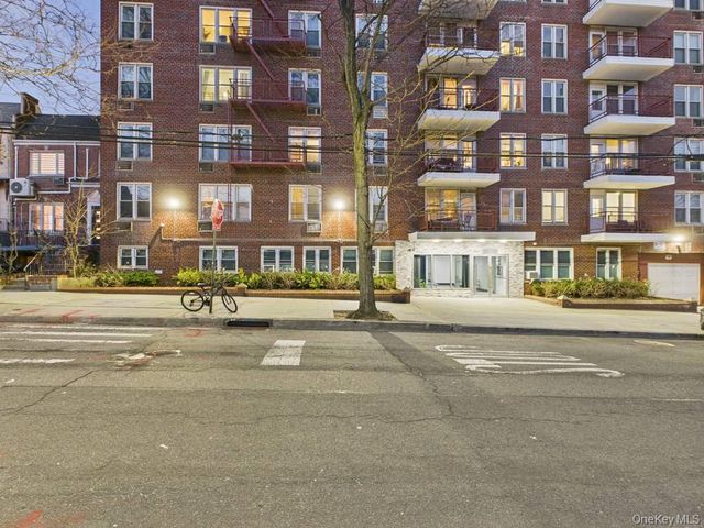 6515 Alderton Street 3F, Rego Park, NY 11374