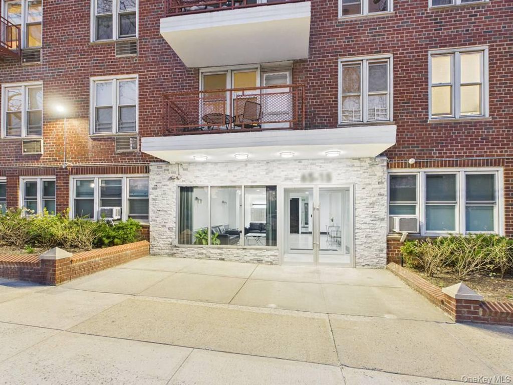 6515 Alderton Street 3F, Rego Park, NY 11374