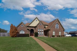 8272 STONEBRIER LN, Bartlett, TN 38002