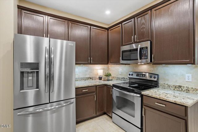 3005 Yorkmont Court, Apex, NC 27502