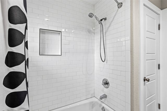 1318 Glenfield Avenue, Dallas, TX 75224