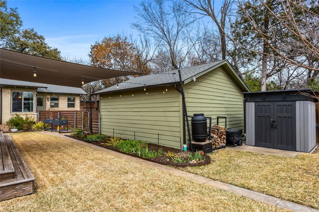 1318 Glenfield Avenue, Dallas, TX 75224