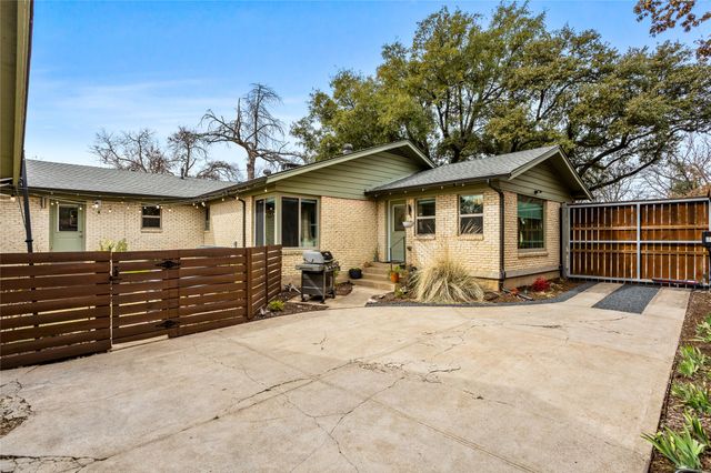 1318 Glenfield Avenue, Dallas, TX 75224