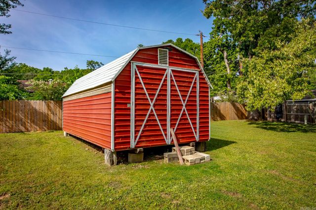 2921 Kellogg Acres Road, North Little Rock, AR 72120