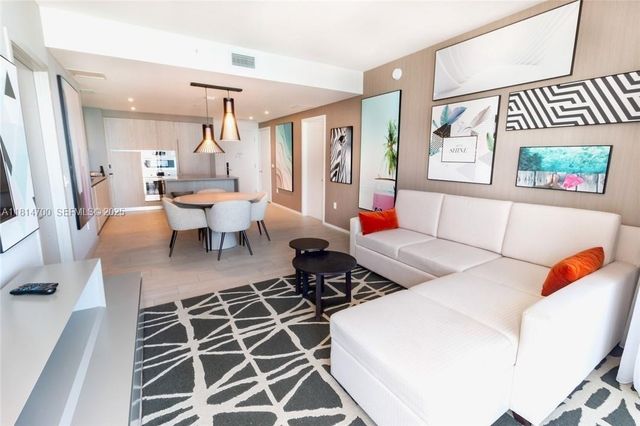 4010 S Ocean Drive R1905, Hollywood, FL 33019