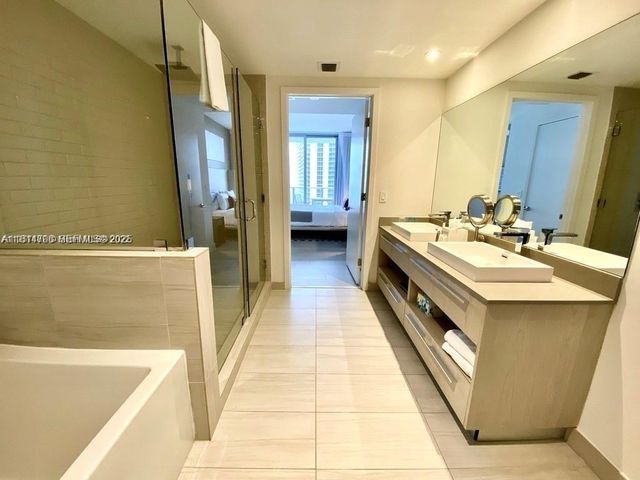 4010 S Ocean Drive R1905, Hollywood, FL 33019