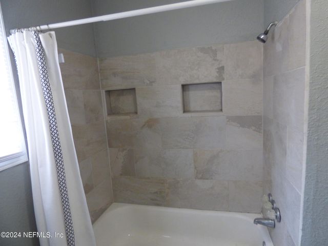 516 E 58TH Street, Jacksonville, FL 32208