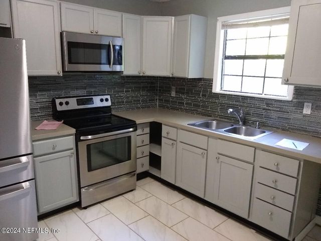 516 E 58TH Street, Jacksonville, FL 32208