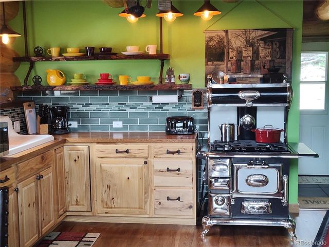 5 Arland Rd, Como, CO 80432