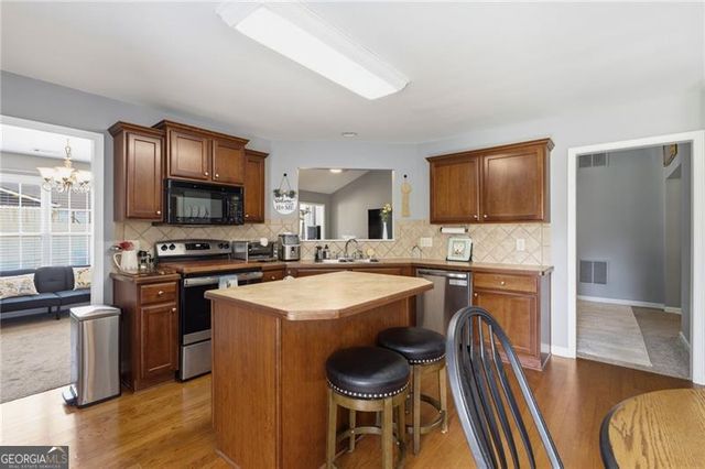 6010 Riverwood Drive, Braselton, GA 30517
