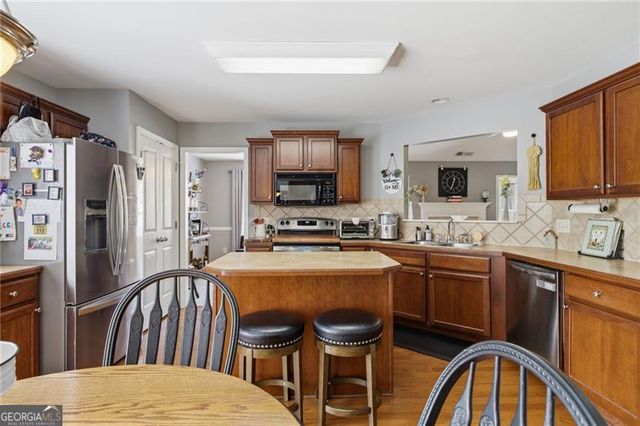6010 Riverwood Drive, Braselton, GA 30517