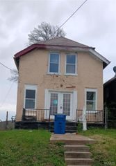 36 Blakemore, Normandy, MO 63121