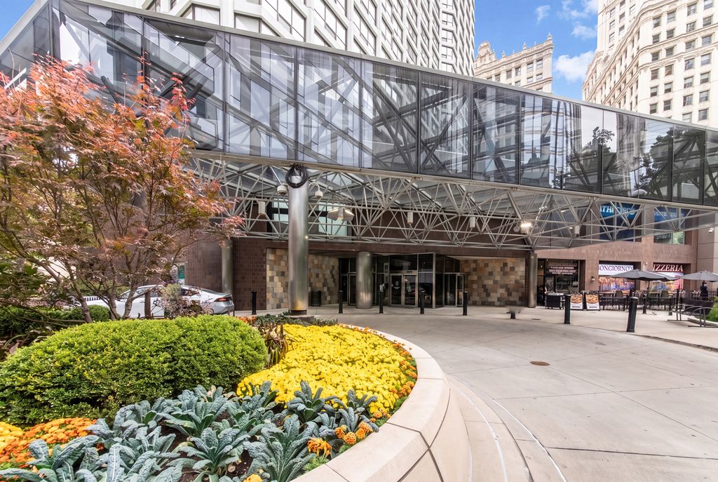 405 N WABASH Avenue 4004, Chicago, IL 60611 — photo 2