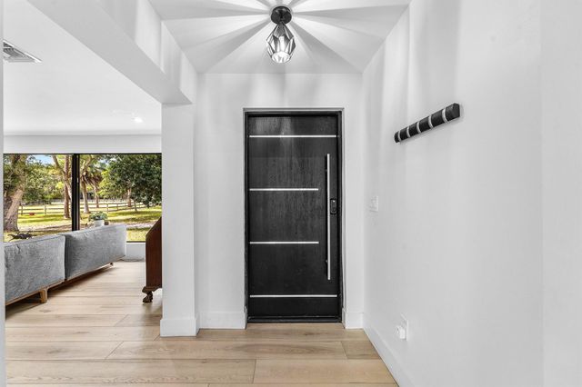 6296 188th Trail N, Loxahatchee, FL 33470