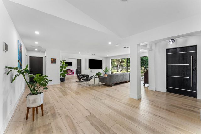 6296 188th Trail N, Loxahatchee, FL 33470