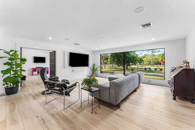 6296 188th Trail N, Loxahatchee, FL 33470