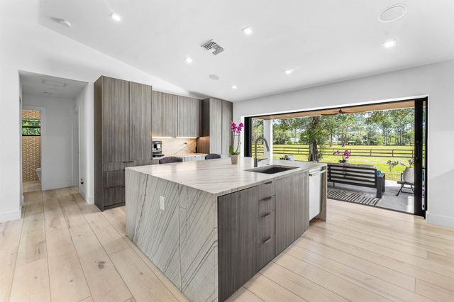 6296 188th Trail N, Loxahatchee, FL 33470