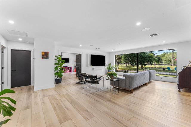 6296 188th Trail N, Loxahatchee, FL 33470