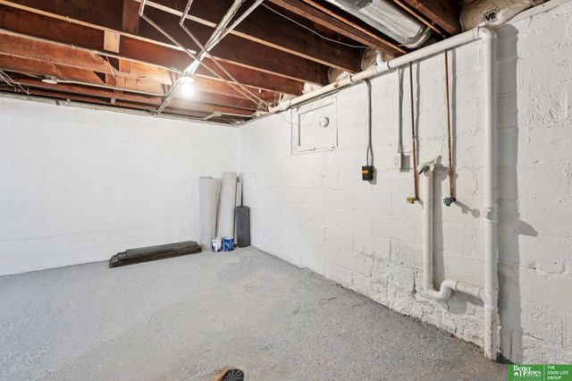 4234 Pinkney Street, Omaha, NE 68111