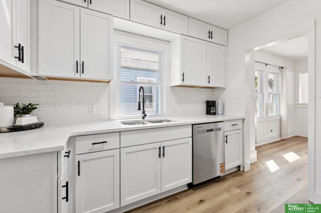 4234 Pinkney Street, Omaha, NE 68111