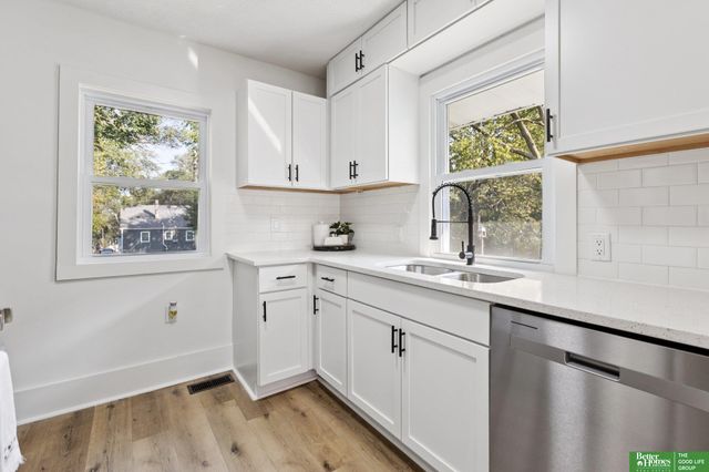 4234 Pinkney Street, Omaha, NE 68111