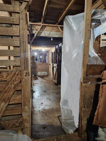 9081 & 9085 W Red Oak Road, Rosebud, MO 63091