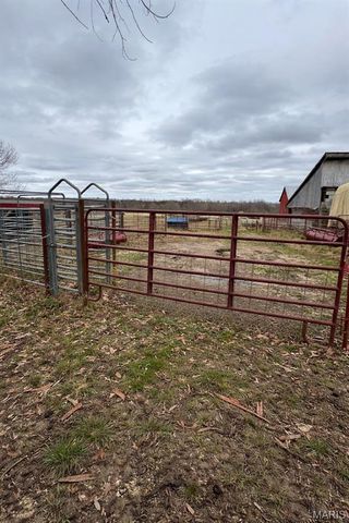 9081 & 9085 W Red Oak Road, Rosebud, MO 63091