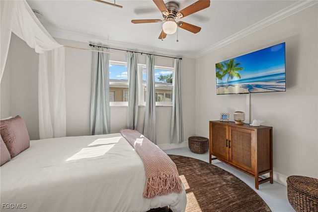 3906 SE 20th PL, Cape Coral, FL 33904