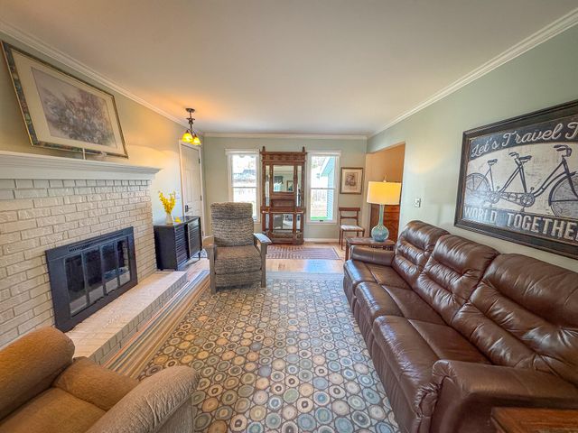 1086 Ivanhoe Drive, Muskegon, MI 49445