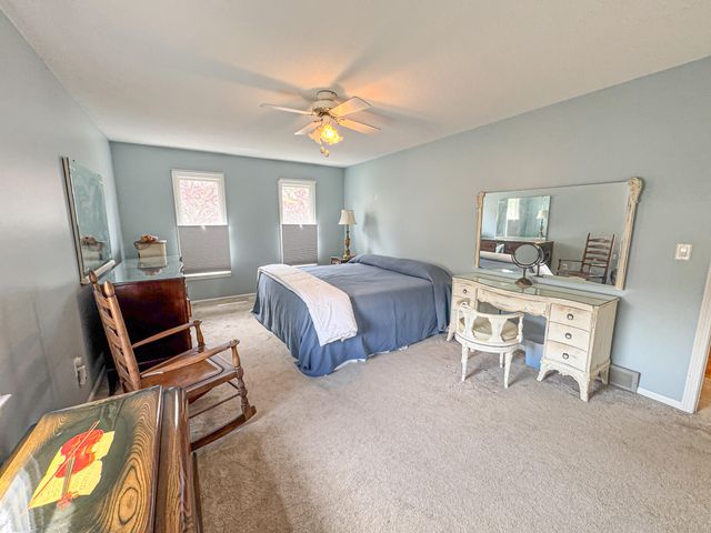 1086 Ivanhoe Drive, Muskegon, MI 49445
