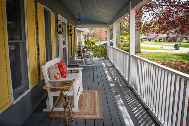 1086 Ivanhoe Drive, Muskegon, MI 49445
