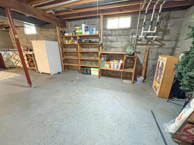 1086 Ivanhoe Drive, Muskegon, MI 49445
