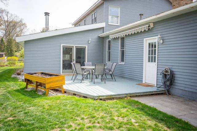 1086 Ivanhoe Drive, Muskegon, MI 49445