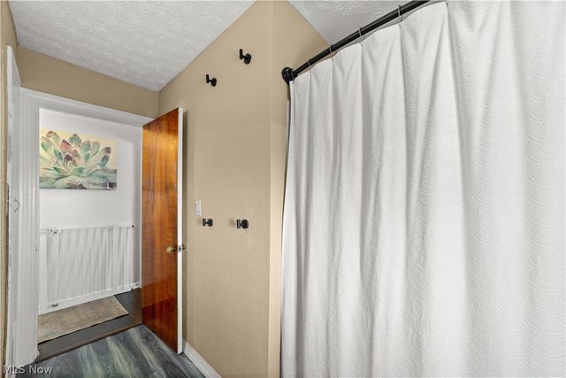 1028 Foster Avenue, Elyria, OH 44035