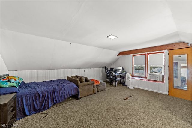 1028 Foster Avenue, Elyria, OH 44035