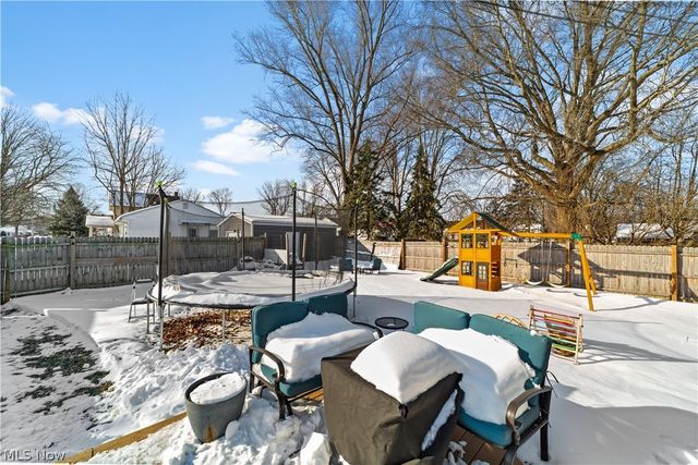 1028 Foster Avenue, Elyria, OH 44035