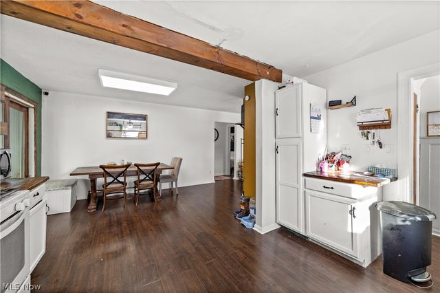 1028 Foster Avenue, Elyria, OH 44035