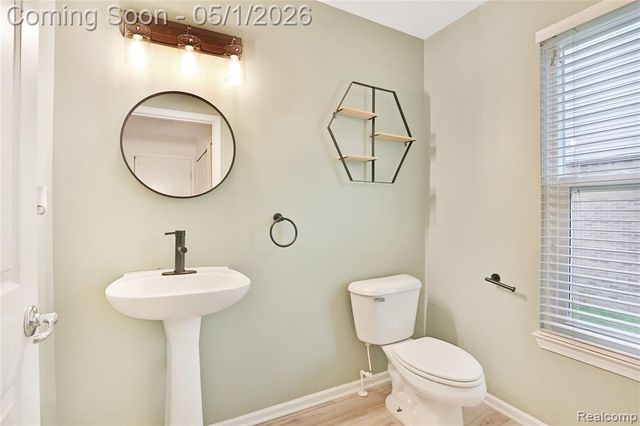 42040 Richmond Drive, Van Buren, MI 48111