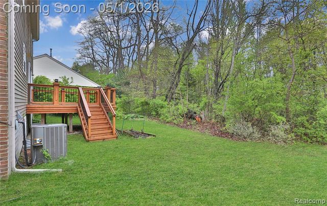 42040 Richmond Drive, Van Buren, MI 48111