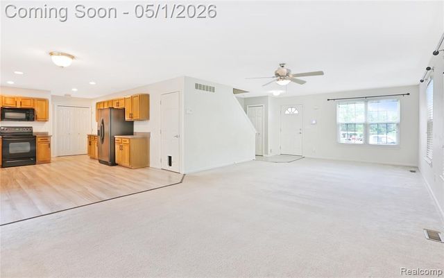 42040 Richmond Drive, Van Buren, MI 48111