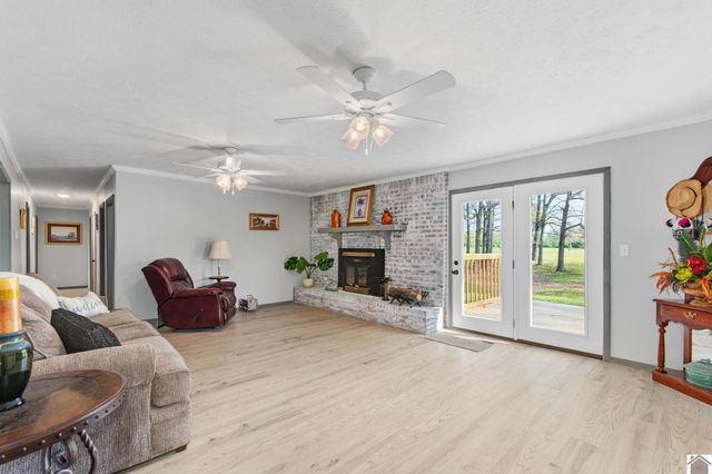 705 Darnell Road, Benton, KY 42025
