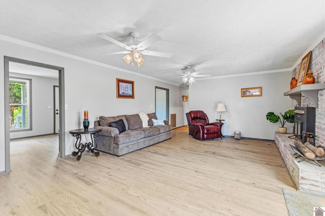705 Darnell Road, Benton, KY 42025