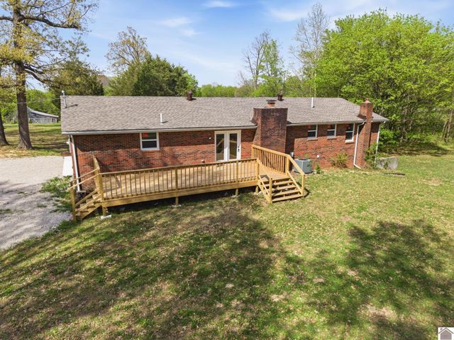 705 Darnell Road, Benton, KY 42025