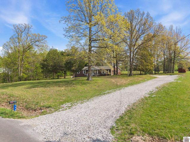 705 Darnell Road, Benton, KY 42025