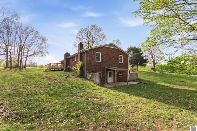 705 Darnell Road, Benton, KY 42025