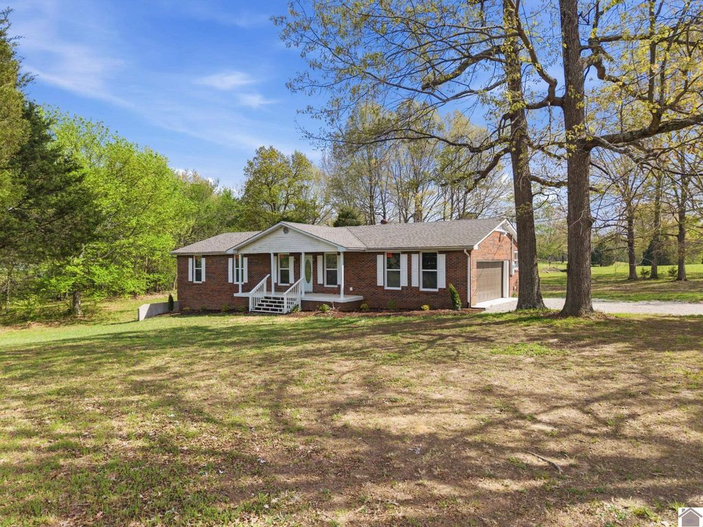 705 Darnell Road, Benton, KY 42025