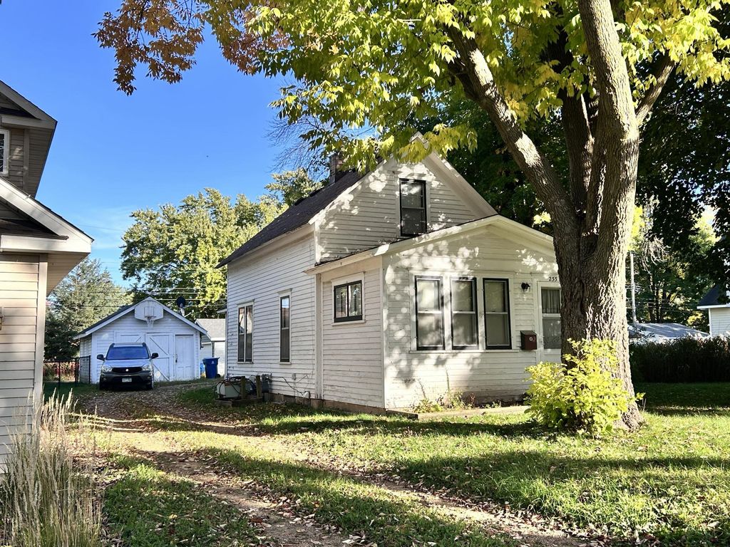 233 17th Avenue N, Hopkins, MN 55343 — exterior