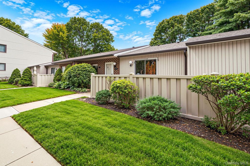 241 Birchwood Road, Coram, NY 11727 — photo 3
